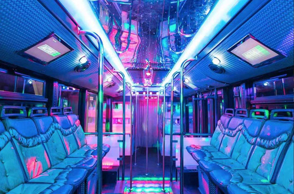 Disco bus Sevilla: fiesta móvil para grupos